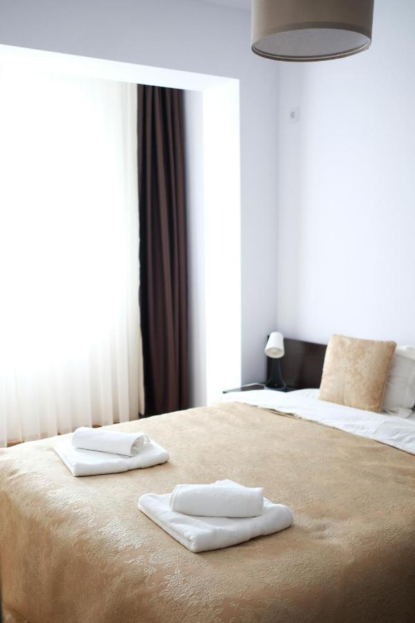 White Flat Apartment Bucureşti Ngoại thất bức ảnh