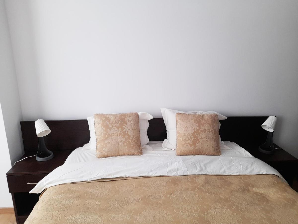 White Flat Apartment Bucureşti Ngoại thất bức ảnh