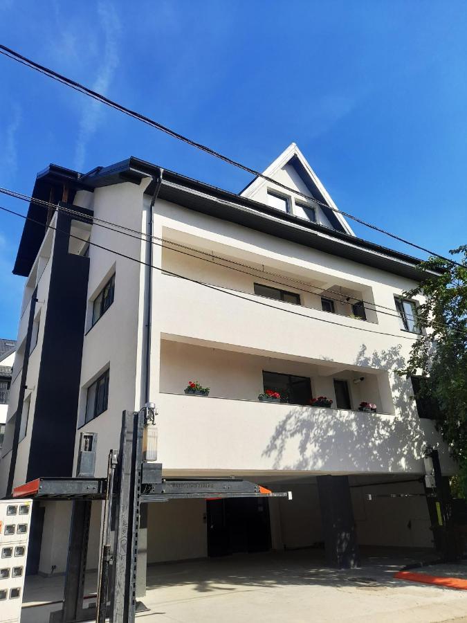 White Flat Apartment Bucureşti Ngoại thất bức ảnh